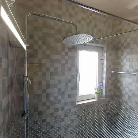 Village House Апартаменты *